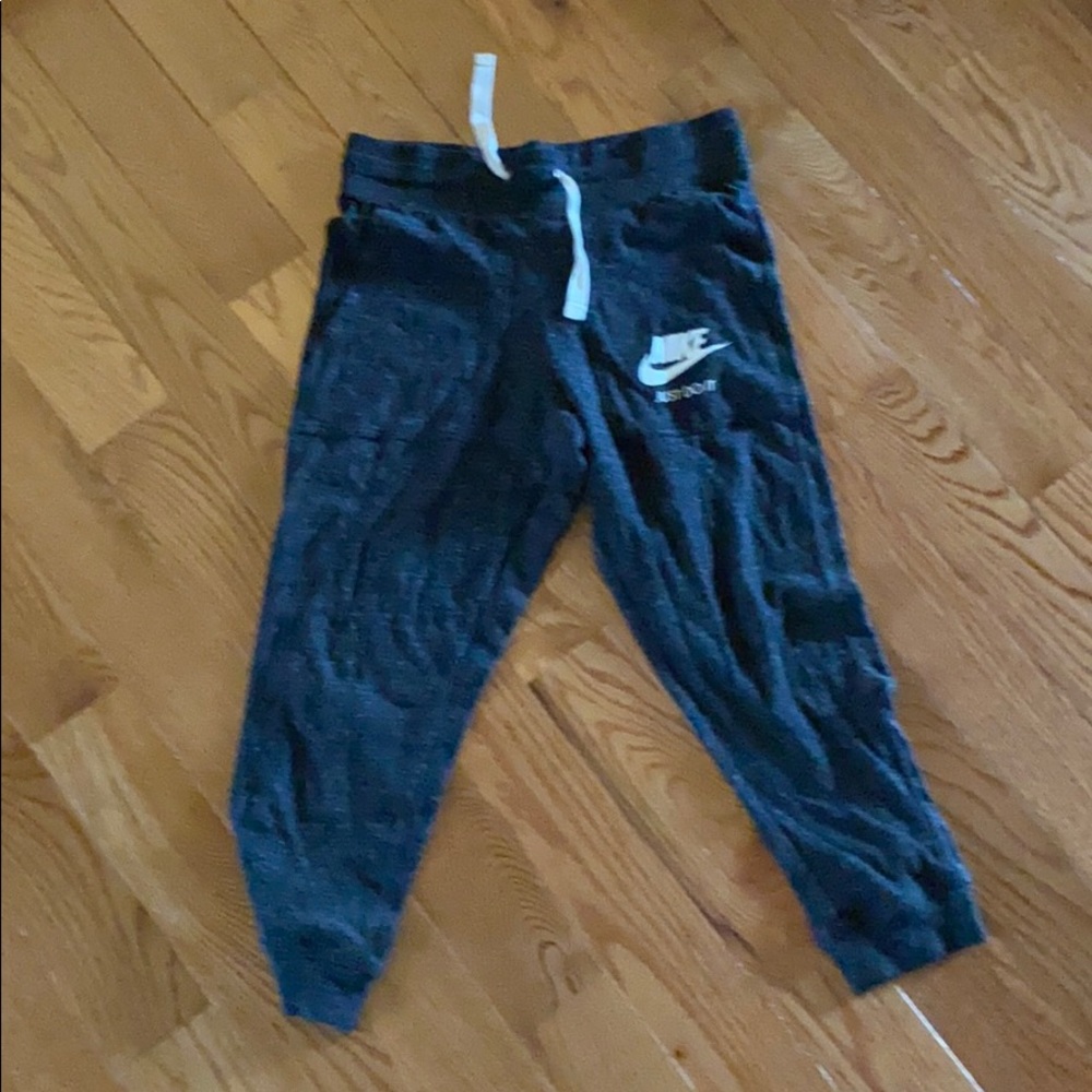 Nike Capri Joggers